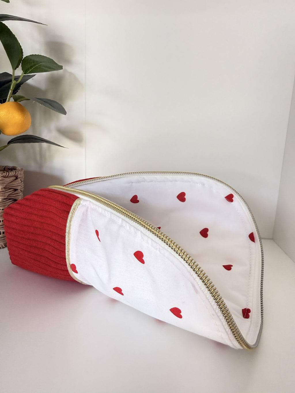 Trousse d'école Charlotte en velours cotelé rouge et coton coeurs